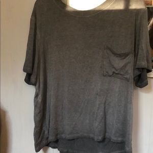 Gray tee